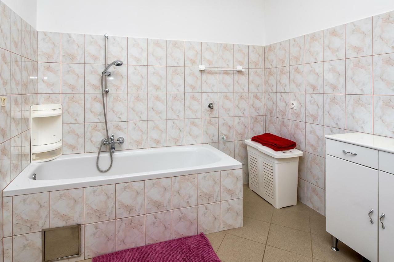 Apartment Olivera Traù Esterno foto