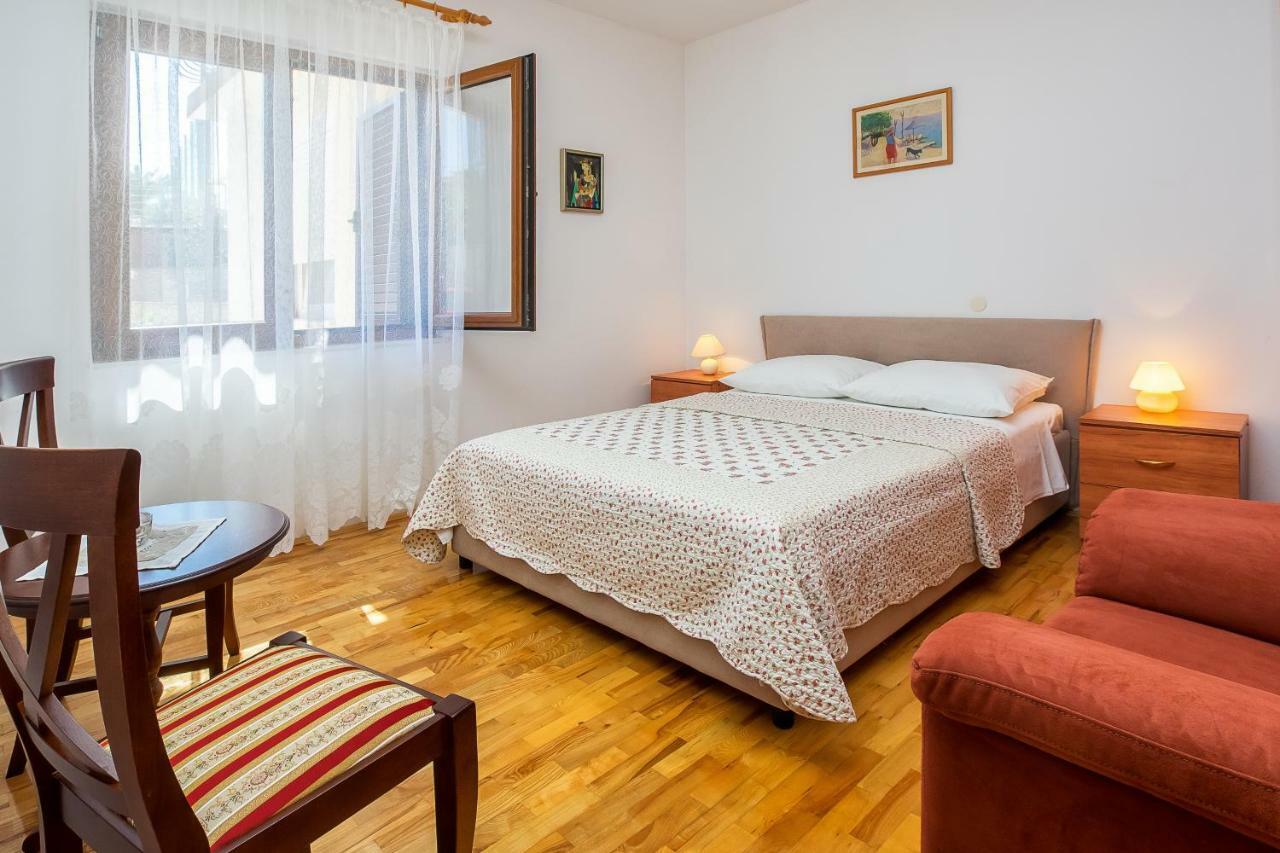 Apartment Olivera Traù Esterno foto