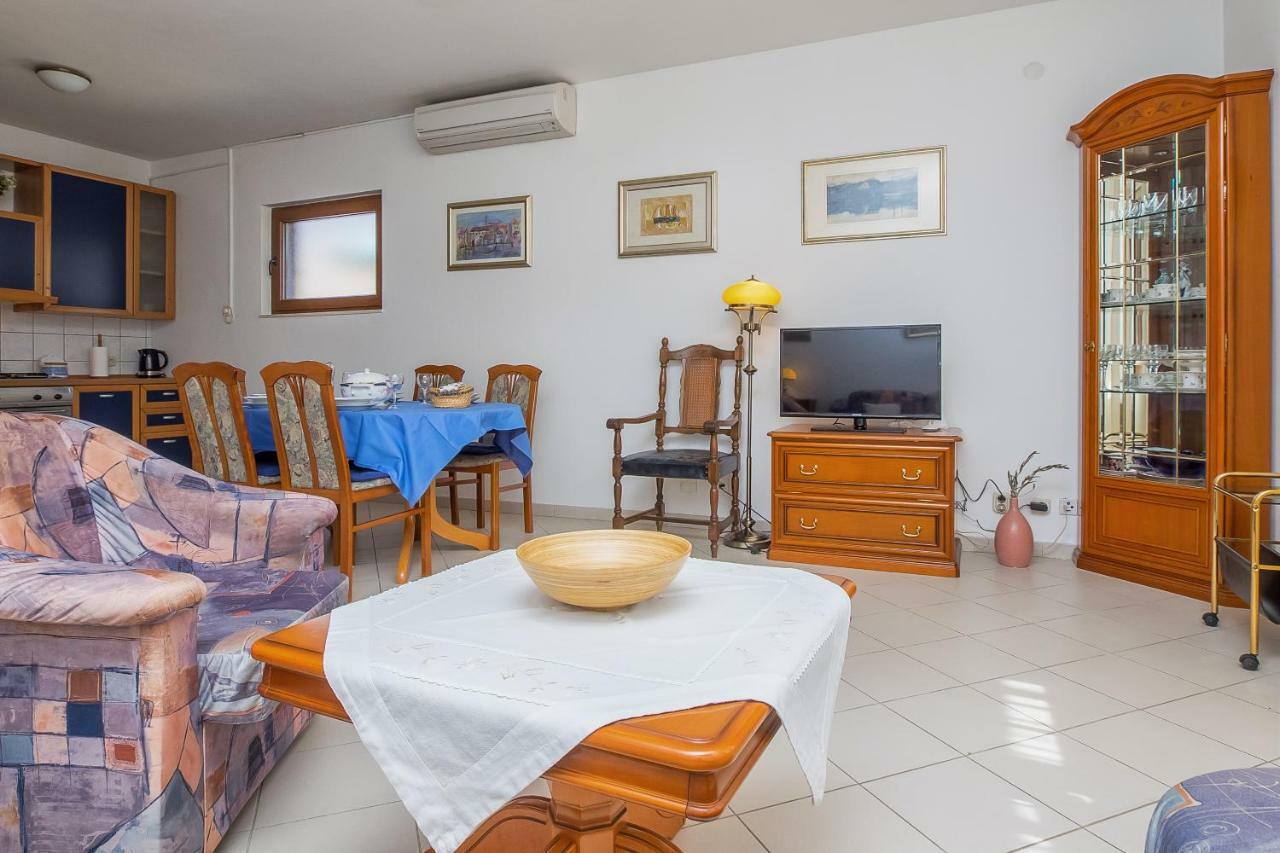 Apartment Olivera Traù Esterno foto