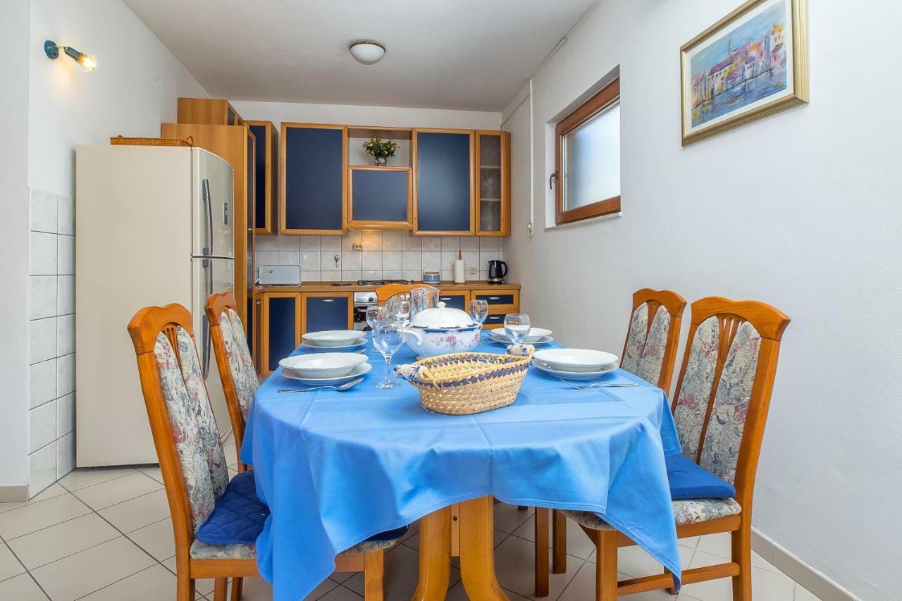 Apartment Olivera Traù Esterno foto
